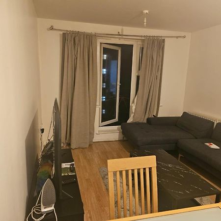 Big Double Room With Bathroom In 2 Bedroom Flat Kitchen Is Shared Harrow on the Hill Esterno foto