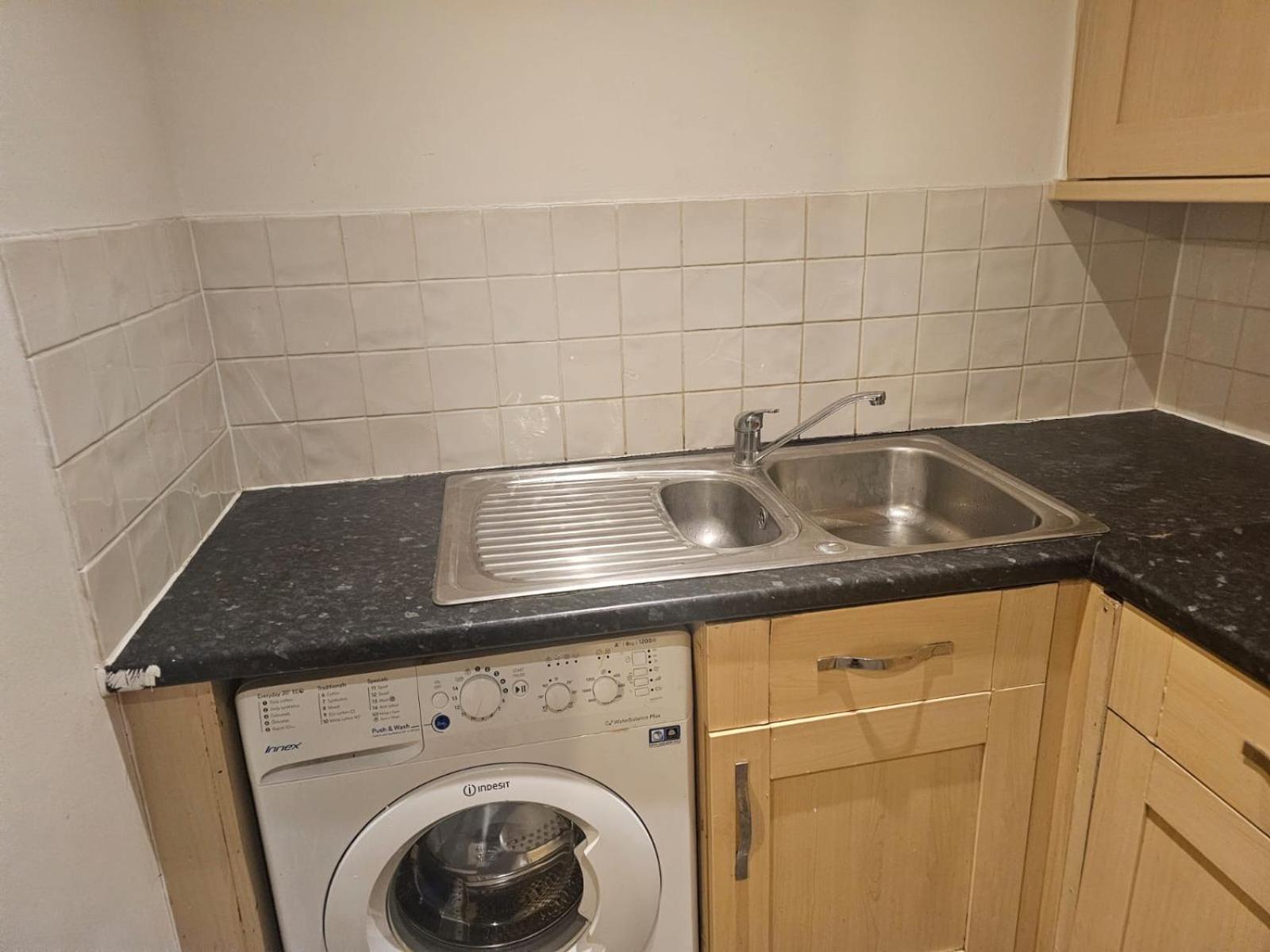 Big Double Room With Bathroom In 2 Bedroom Flat Kitchen Is Shared Harrow on the Hill Esterno foto
